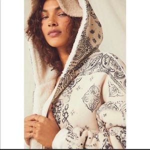 FREE PEOPLE REVERSIBLE SHERPA JACKET